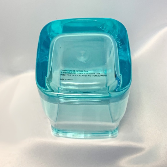 6-Piece Premium Aqua Acrylic Glassware - Picture 6 of 8